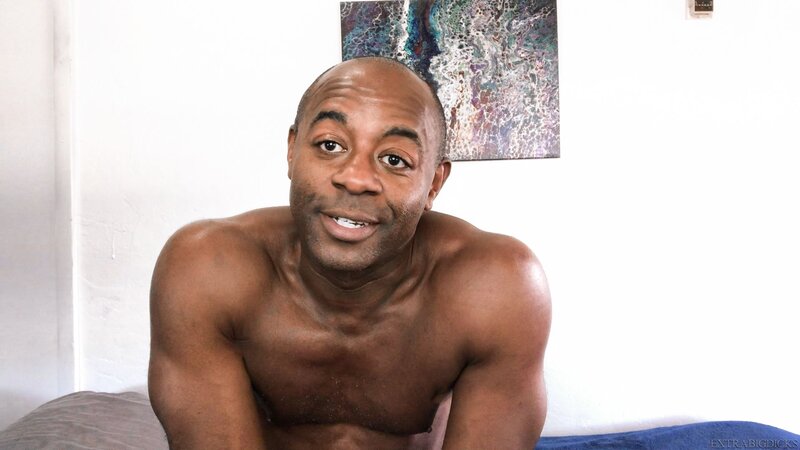 Aaron Trainer strokes his big black dick