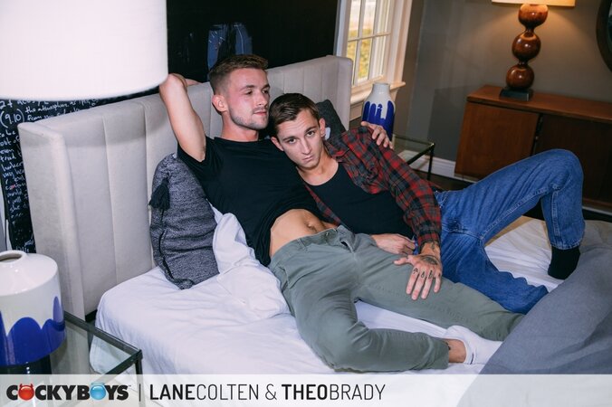 Theo Brady gets fucked by Lane Colten