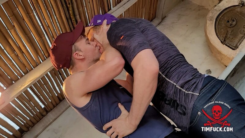 Ethan Chase gets fucked by Jonas Matt