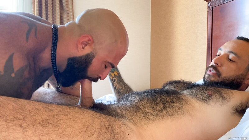 Fill My Hairy Hole Daddy!