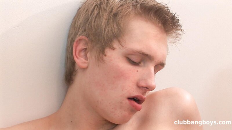 Gay Cutie Gets Facial