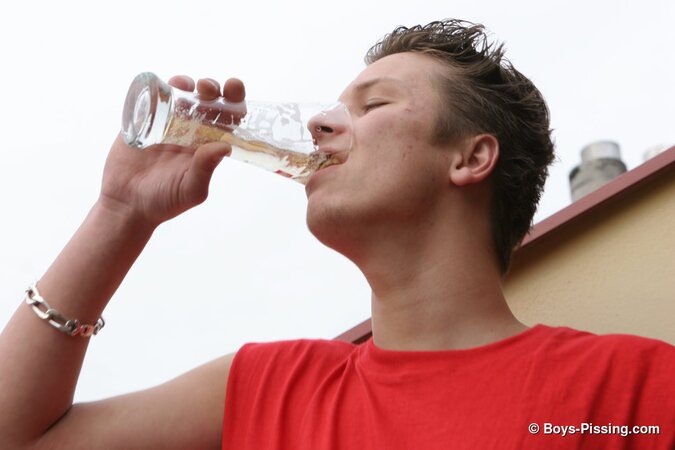 Young twink Stone drinks his own warm urine