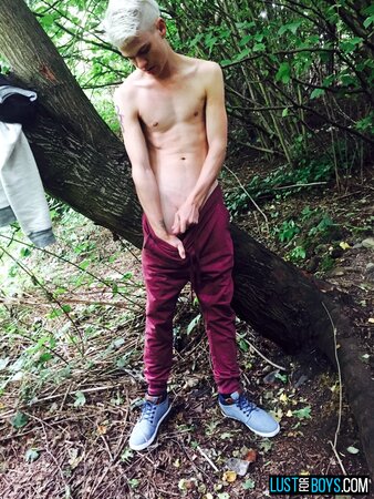 18 year-old Titus Snow play with cock naked in the woods