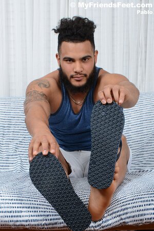 Pablo's smooth and stunning feet steal the spotlight