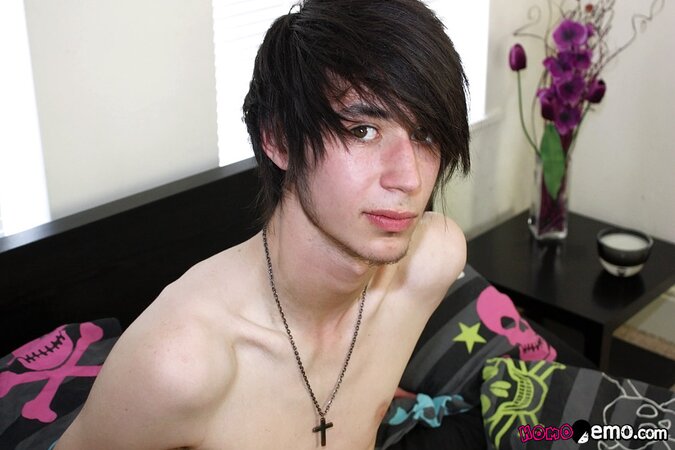 Tommy May jerks off in his first-ever solo scene as a new emo model