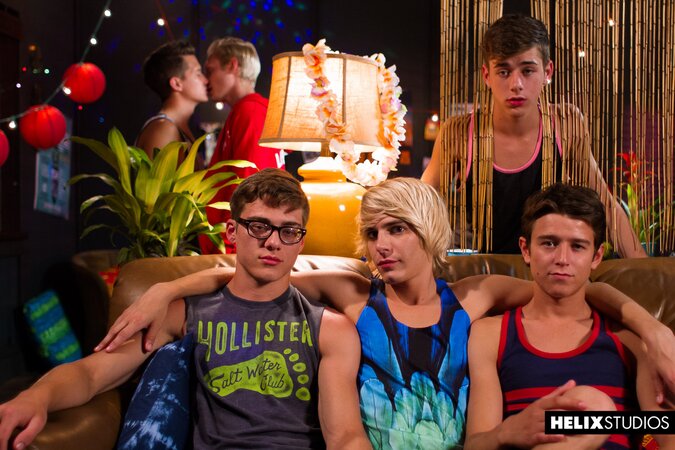 Evan Parker, Tyler Hill, Blake Mitchell and Joey Mill fucks Max Carter and Kyle Ross